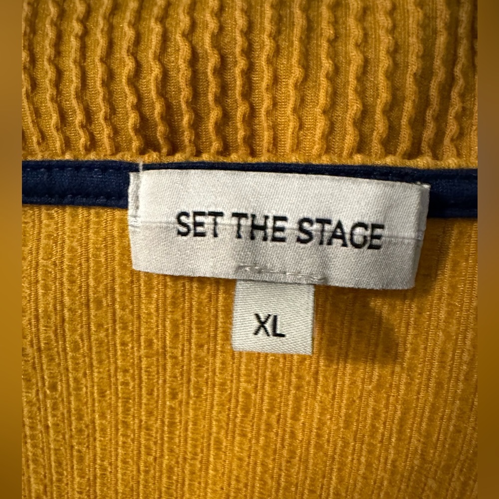 Set The Stage Ribbed Pullover - XL - Picture 8 of 10